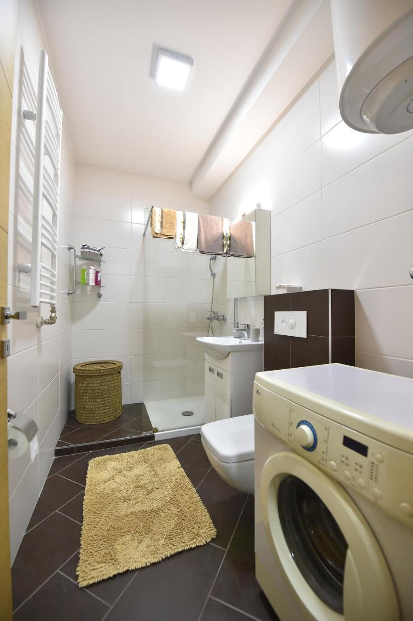 Apartment Sinisa With Garage Novi Sad Exterior photo
